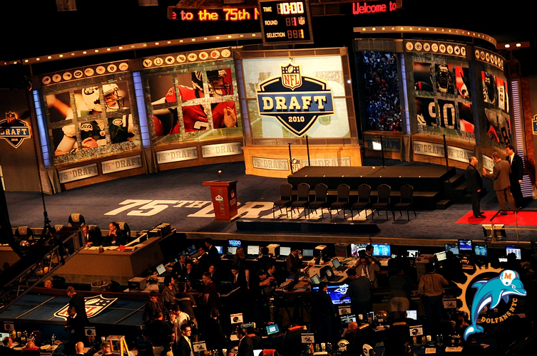 2010-nfl-draft-99.JPG