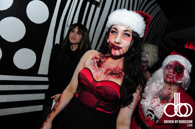 christmas-zombie-pageant-34.JPG