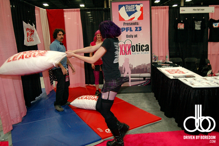 exxxotica-81.JPG