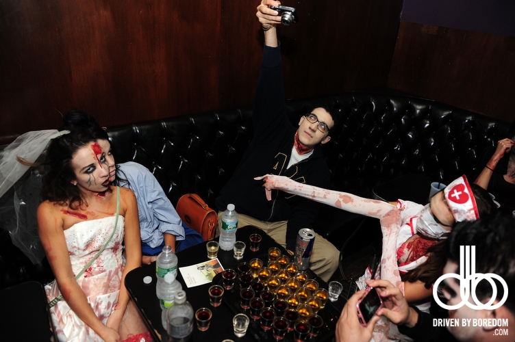 another-nyc-zombie-crawl-180.JPG