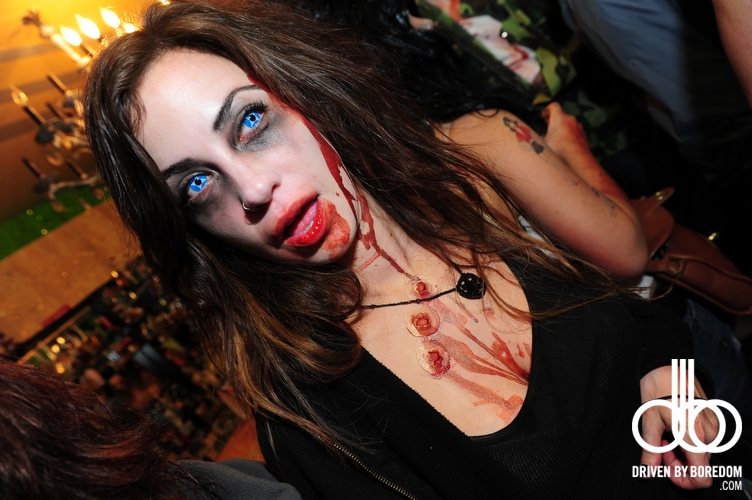 another-nyc-zombie-crawl-78.JPG