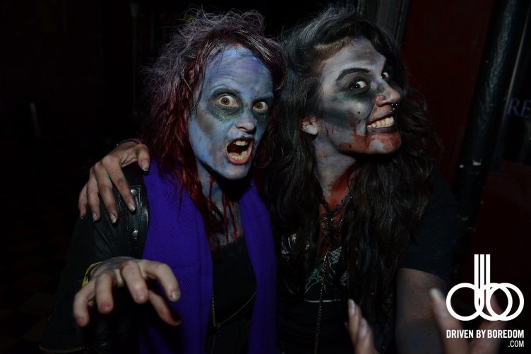 new-york-zombie-crawl-214.JPG