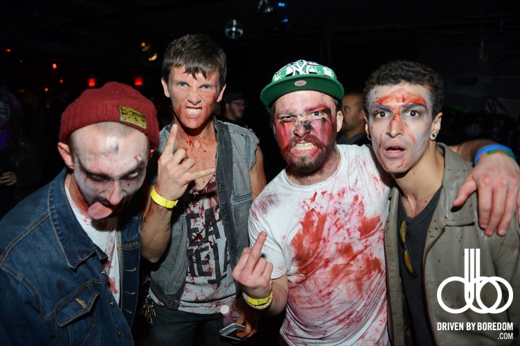 new-york-zombie-crawl-262.JPG