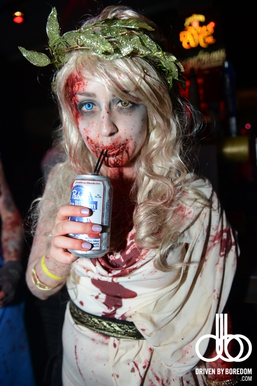 new-york-zombie-crawl-311.JPG