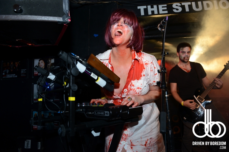 new-york-zombie-crawl-334.JPG