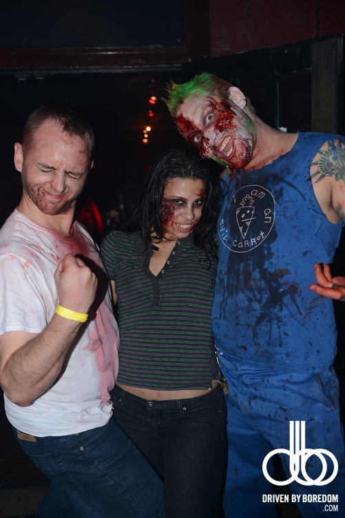 new-york-zombie-crawl-394.JPG