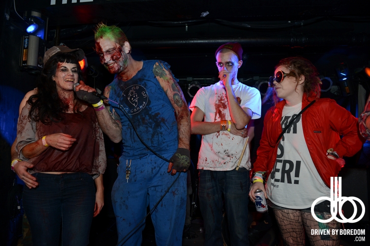 new-york-zombie-crawl-407.JPG