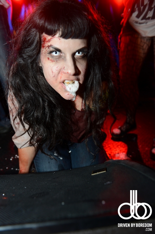 new-york-zombie-crawl-418.JPG